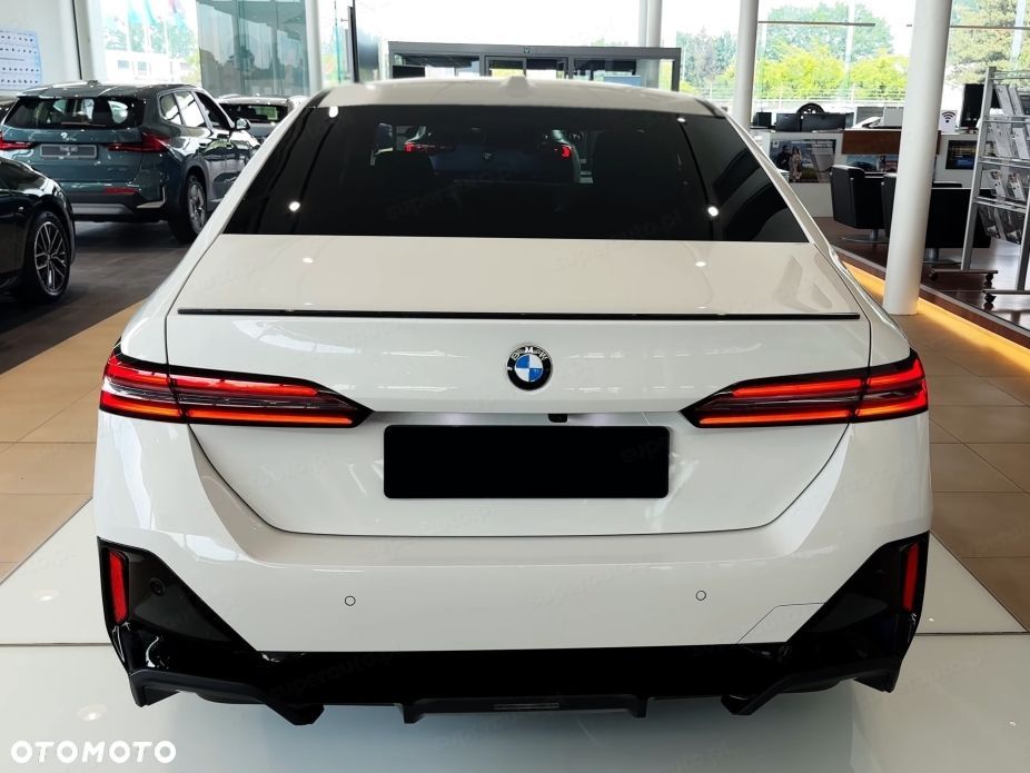 BMW Seria 5 2026 photo 4