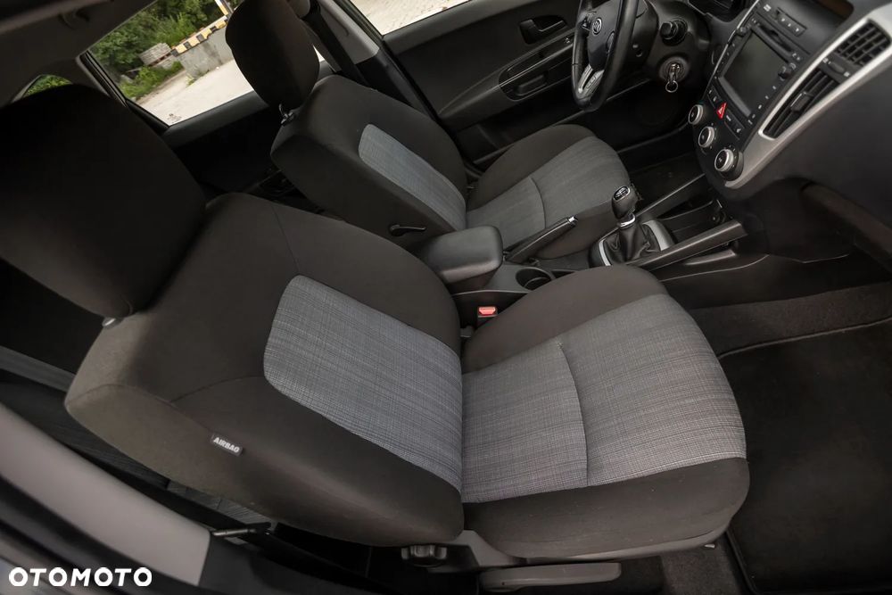 Kia Ceed 1.4 CVVT - 16