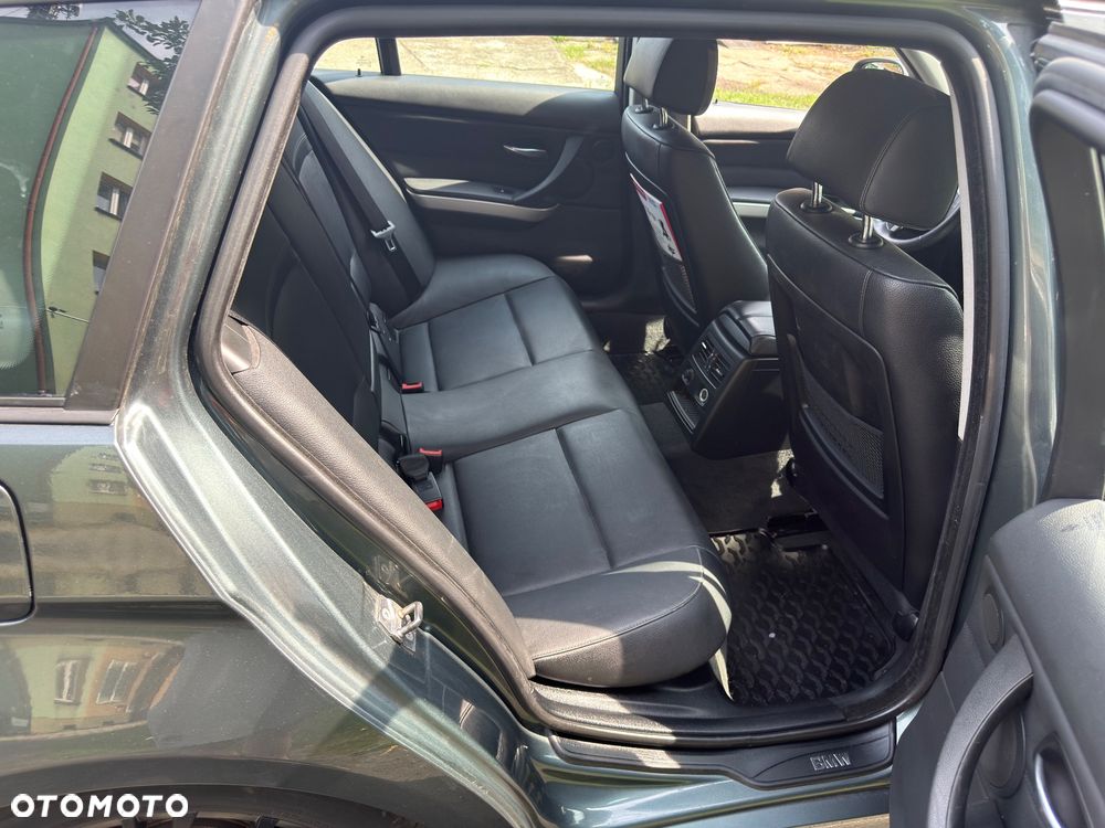BMW Seria 3 - 28