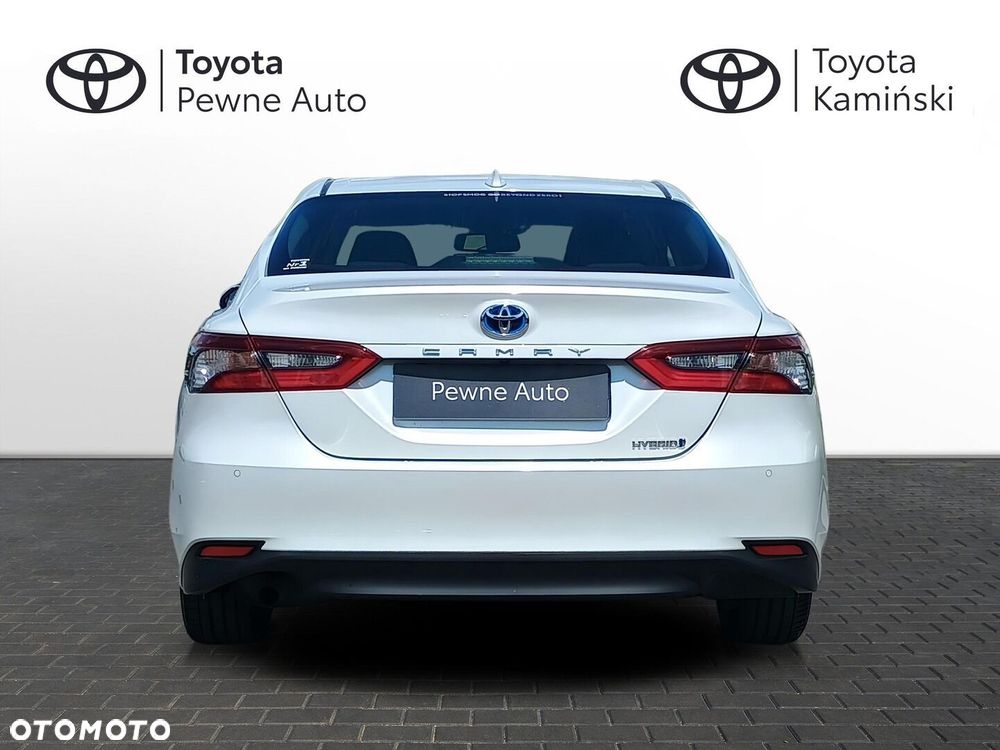 Toyota Camry 2.5 Hybrid Comfort CVT - 4