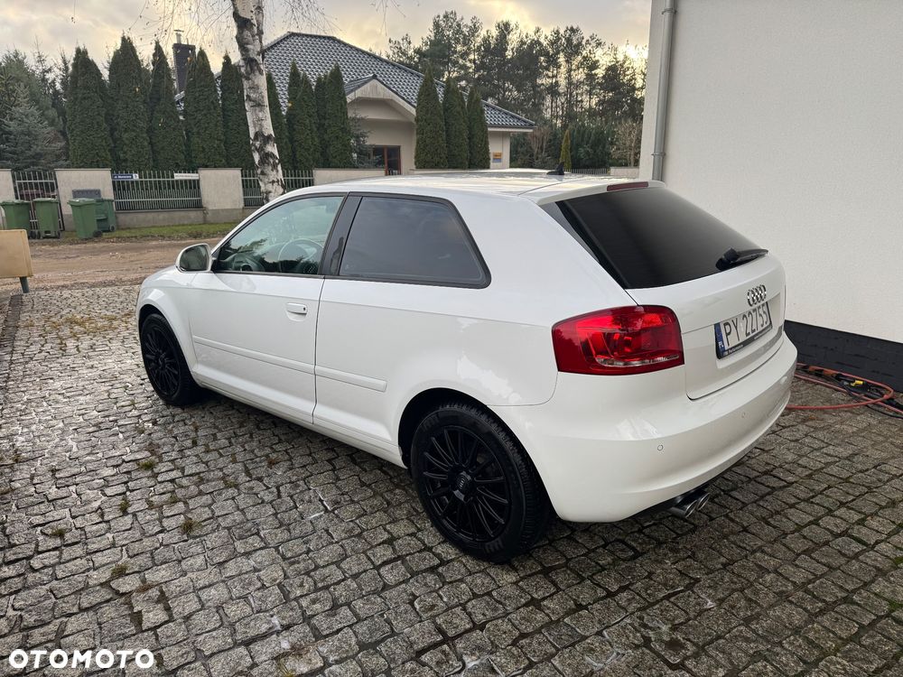 Audi A3 3-drzwiowe 2.0 TDI Ambition - 3