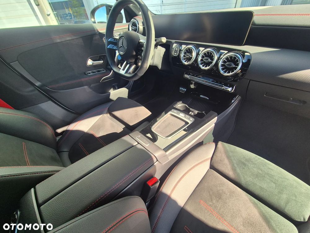 Mercedes-Benz CLA AMG 45 S 4-Matic+ 8G-DCT - 20