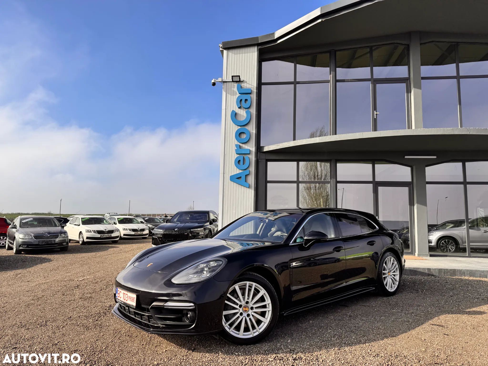 Porsche Panamera 4S Sport Turismo - 1