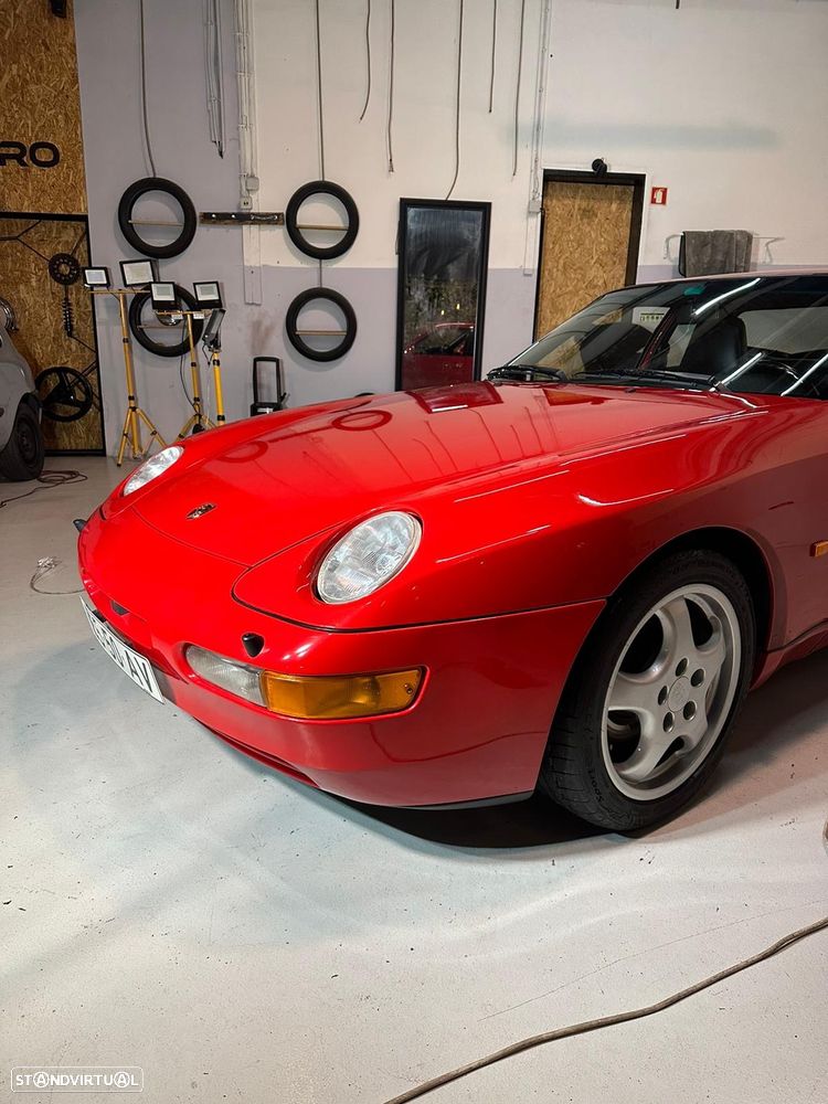 Porsche 968 Coupé - 1