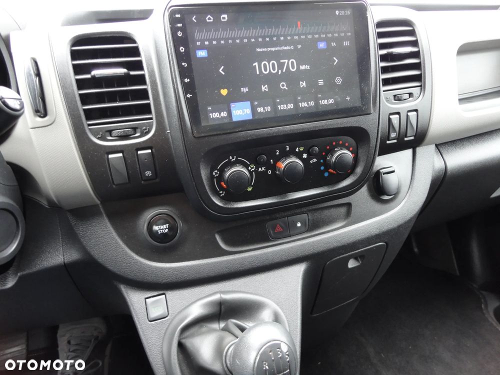 Renault Trafic - 12