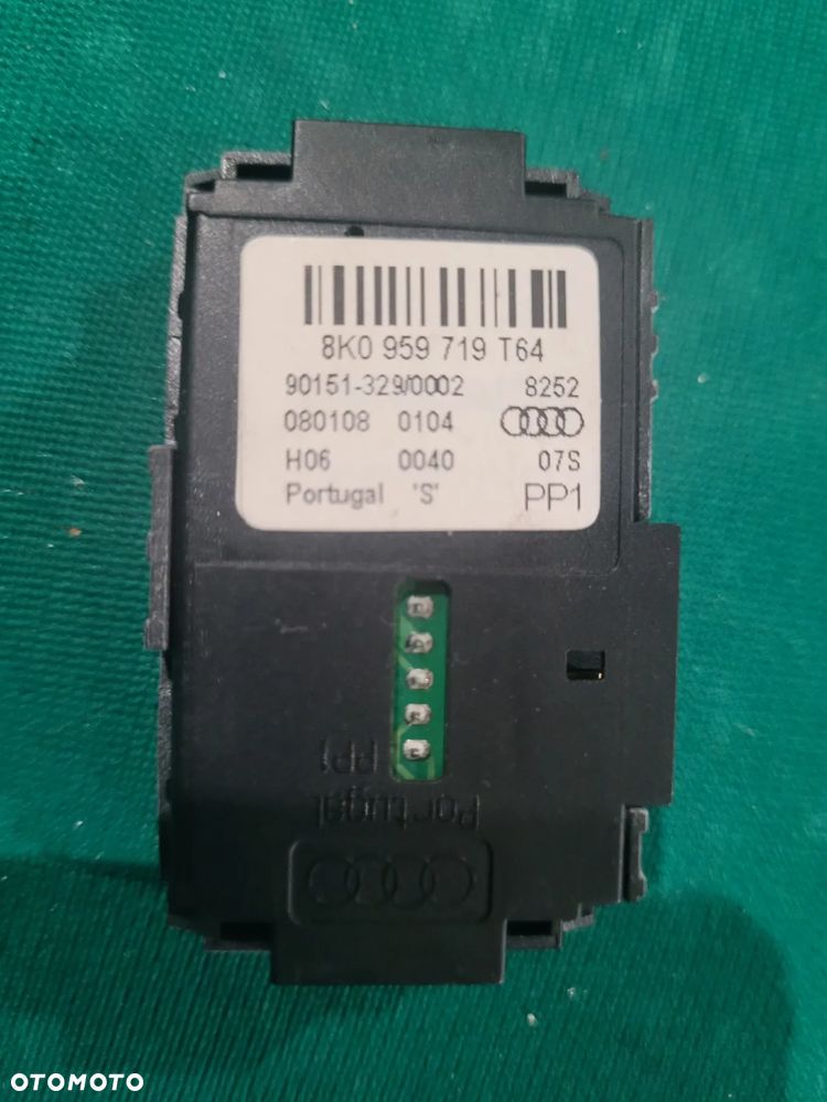 AUDI A4 B8 A5 GUZIK PRZEŁĄCZNIK HOMELINK 8K0959719 T64 - 2