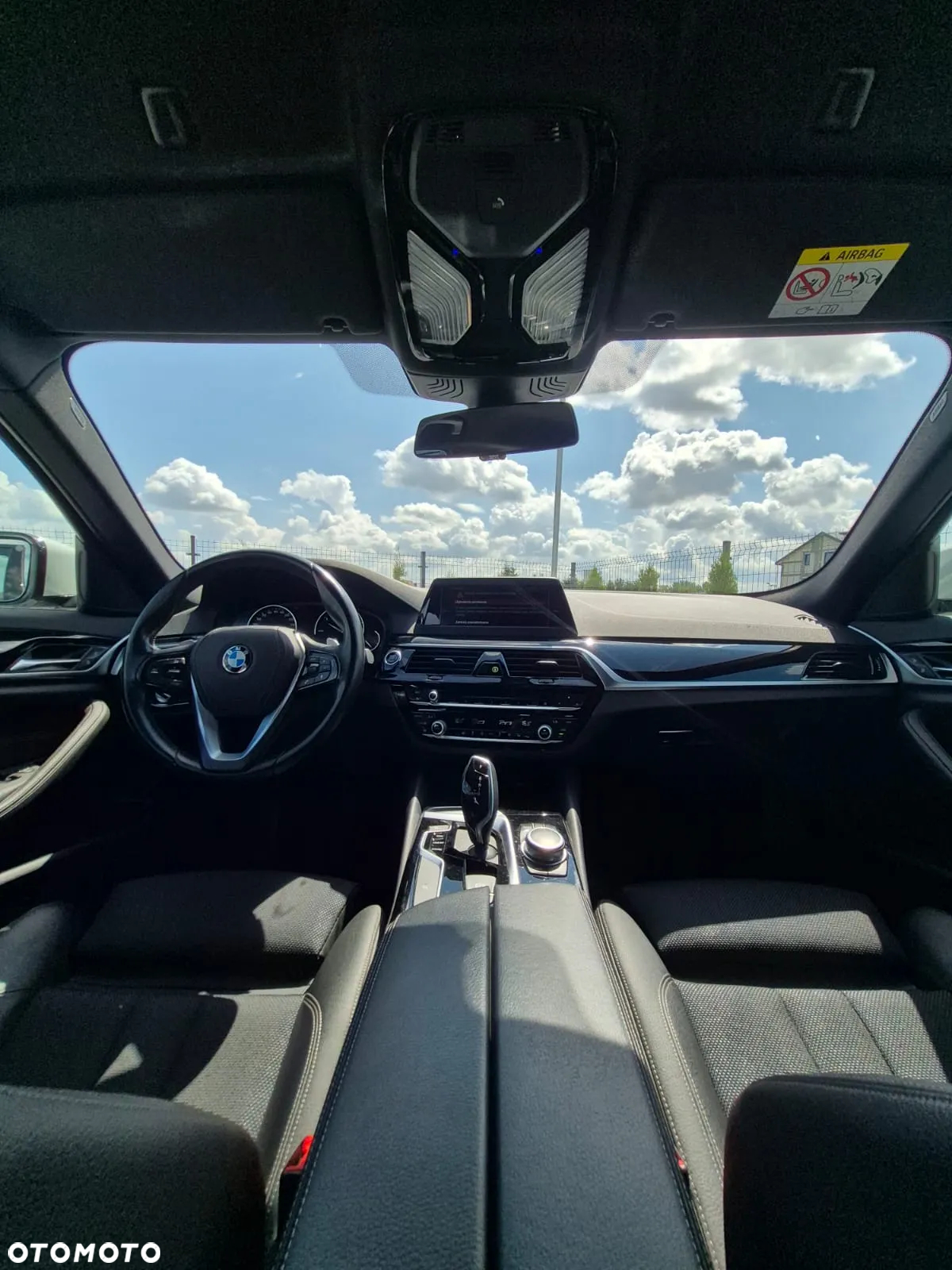 BMW Seria 5 520d Sport Line - 22