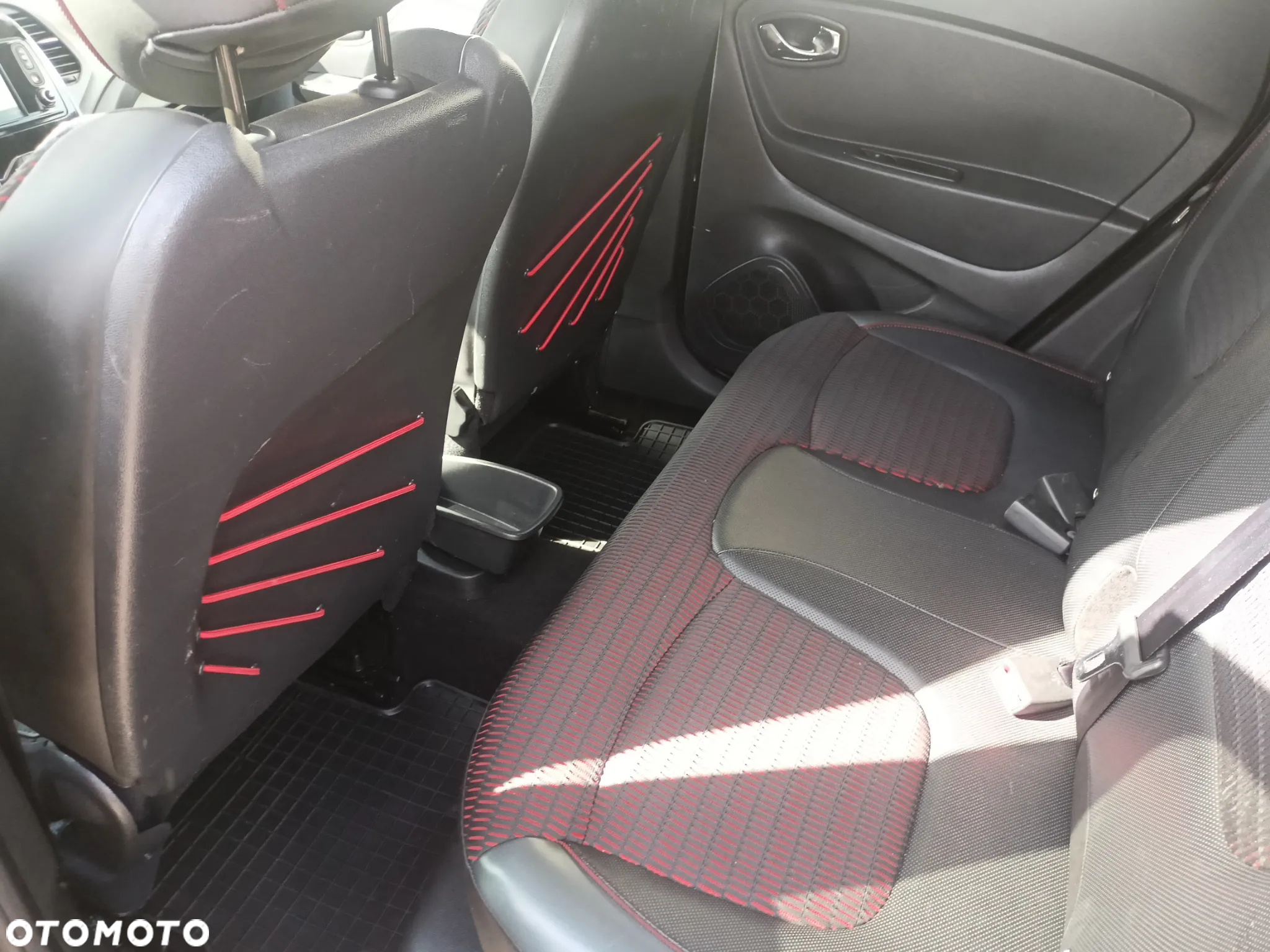 Renault Captur - 12