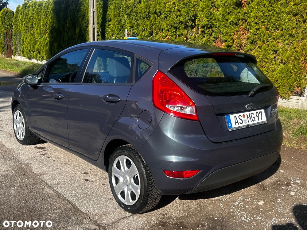 Ford Fiesta 1.25 Ambiente - 11