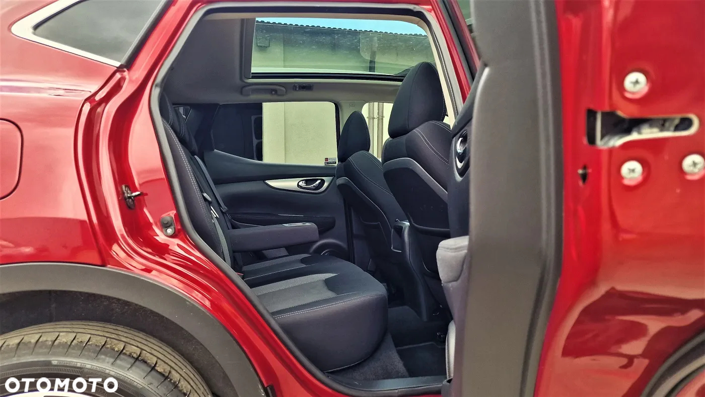 Nissan Qashqai 1.6 DCi 4x4 N-Connecta - 11