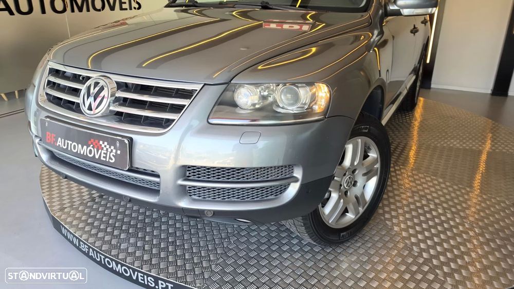 Volkswagen Touareg 3.0 TDI V6 Tiptronic — fotografia 25