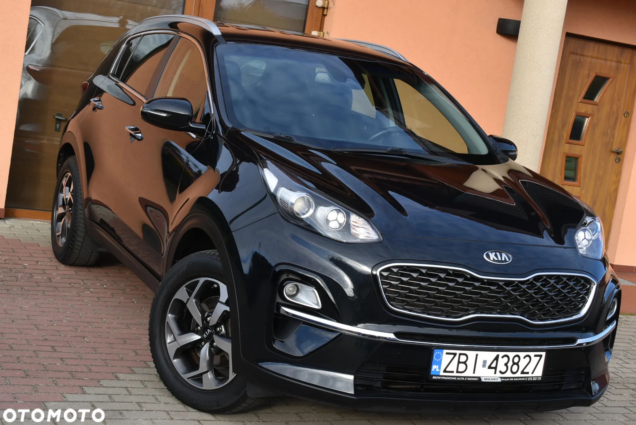 Kia Sportage 1.6 GDI Black Edition 2WD - 1