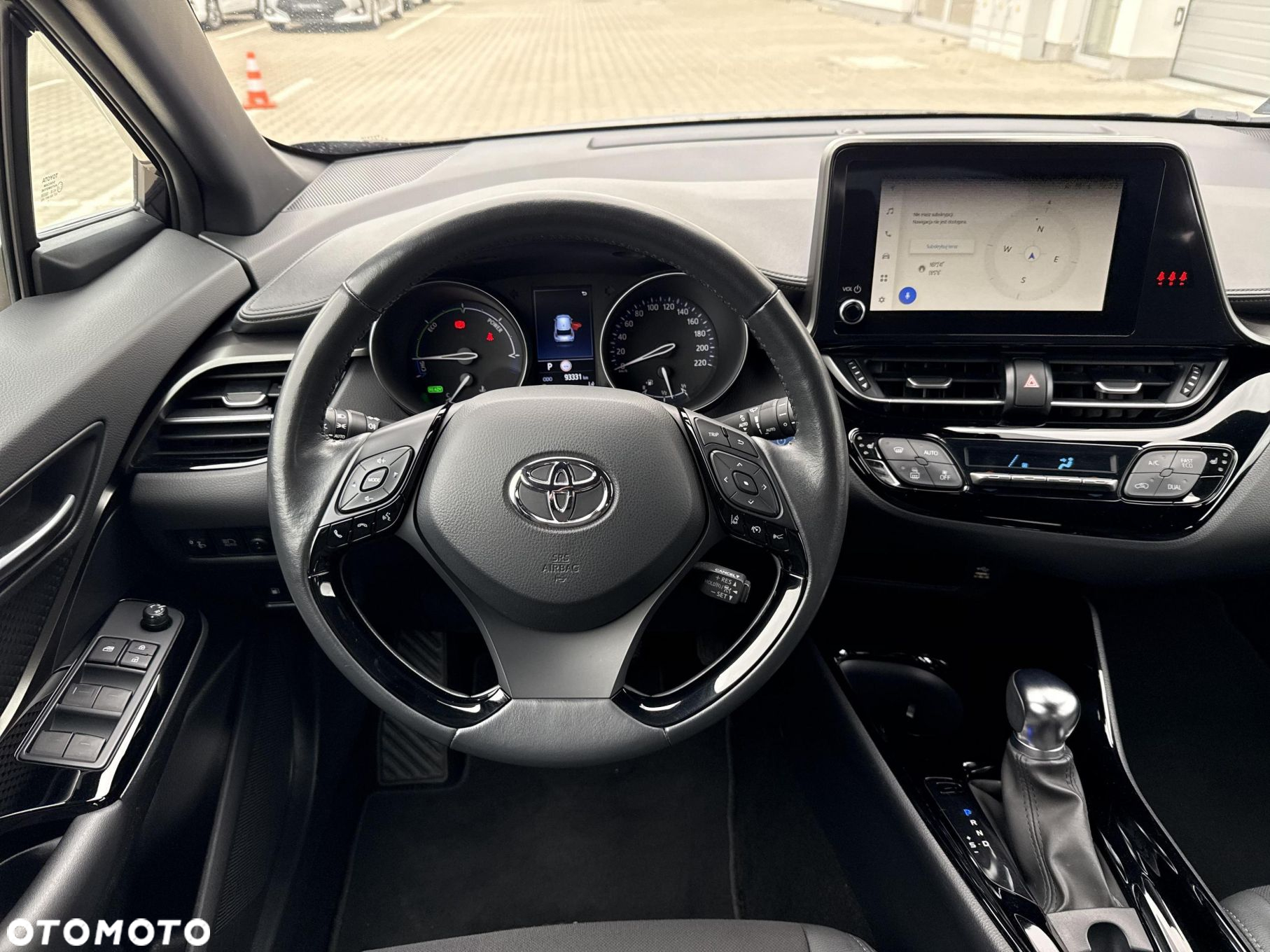 Toyota C-HR - 12
