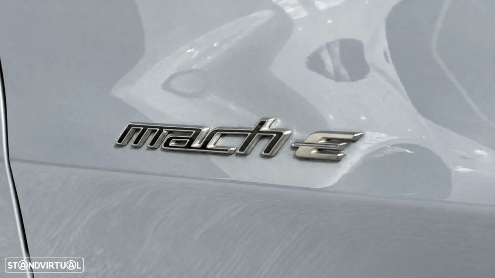Ford Mustang Mach-E 75.7 kWh Base - 9