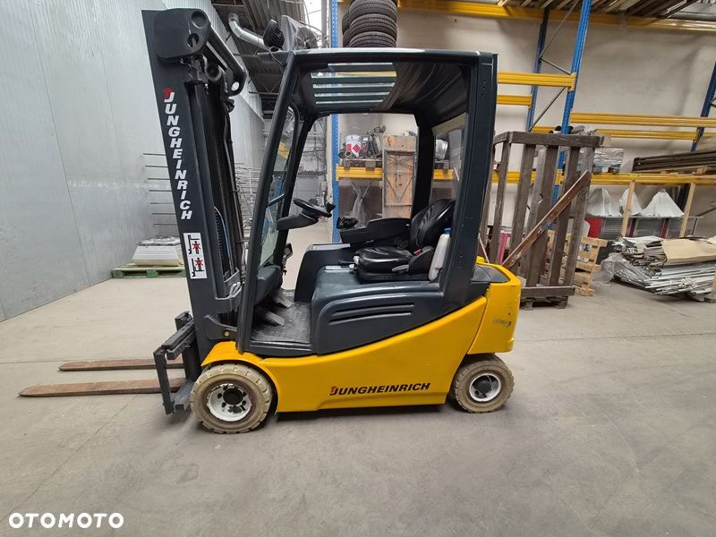 Jungheinrich EFG 320 - 2