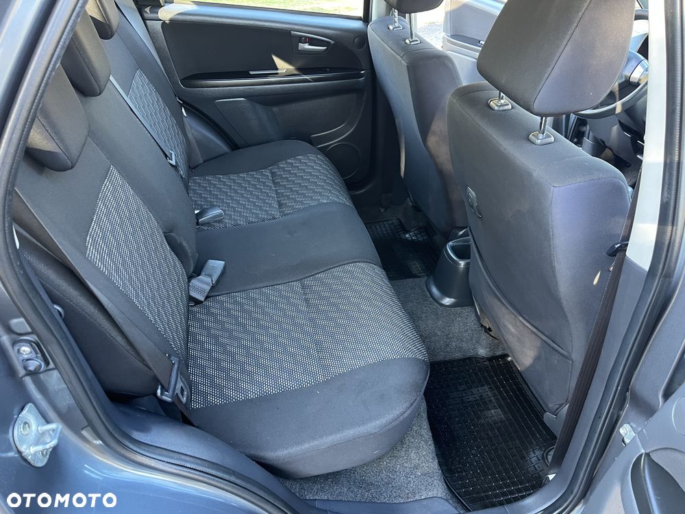 Suzuki SX4 1.6 GLX / Comfort - 14