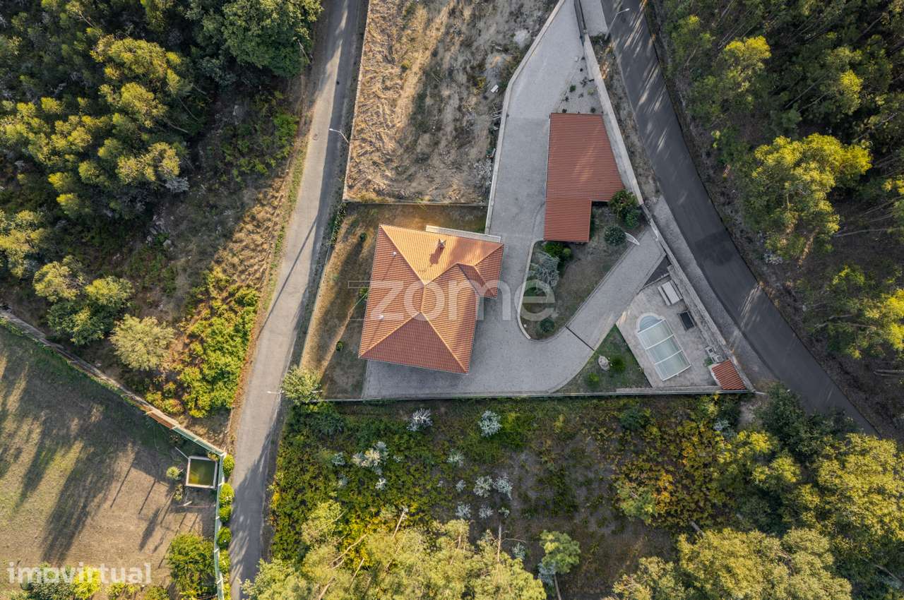 Moradia T3 com Piscina em Portela das Cabras, Vila Verde