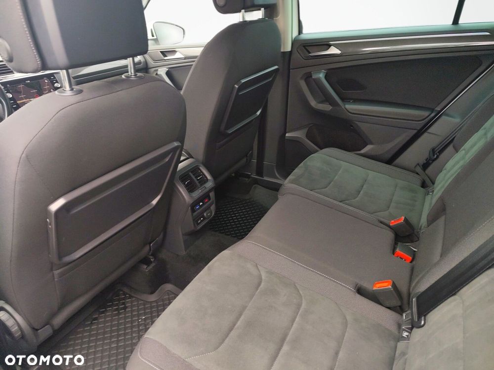 Volkswagen Tiguan - 13