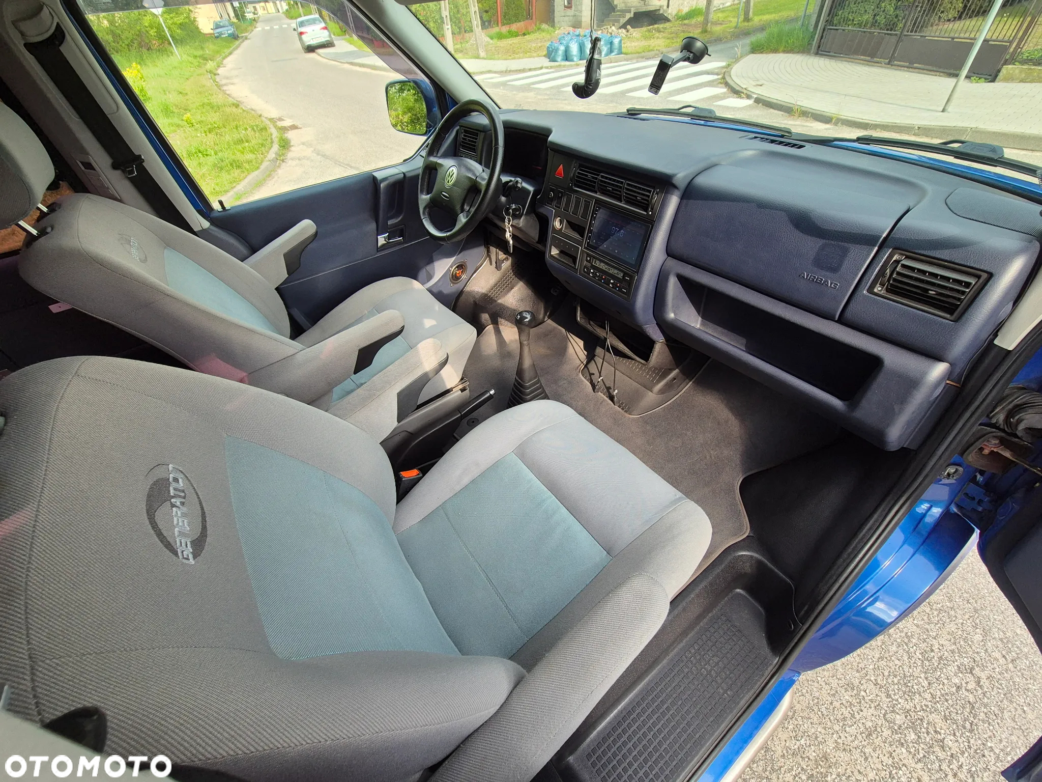 Volkswagen Caravelle TDI Basis / CL - 24
