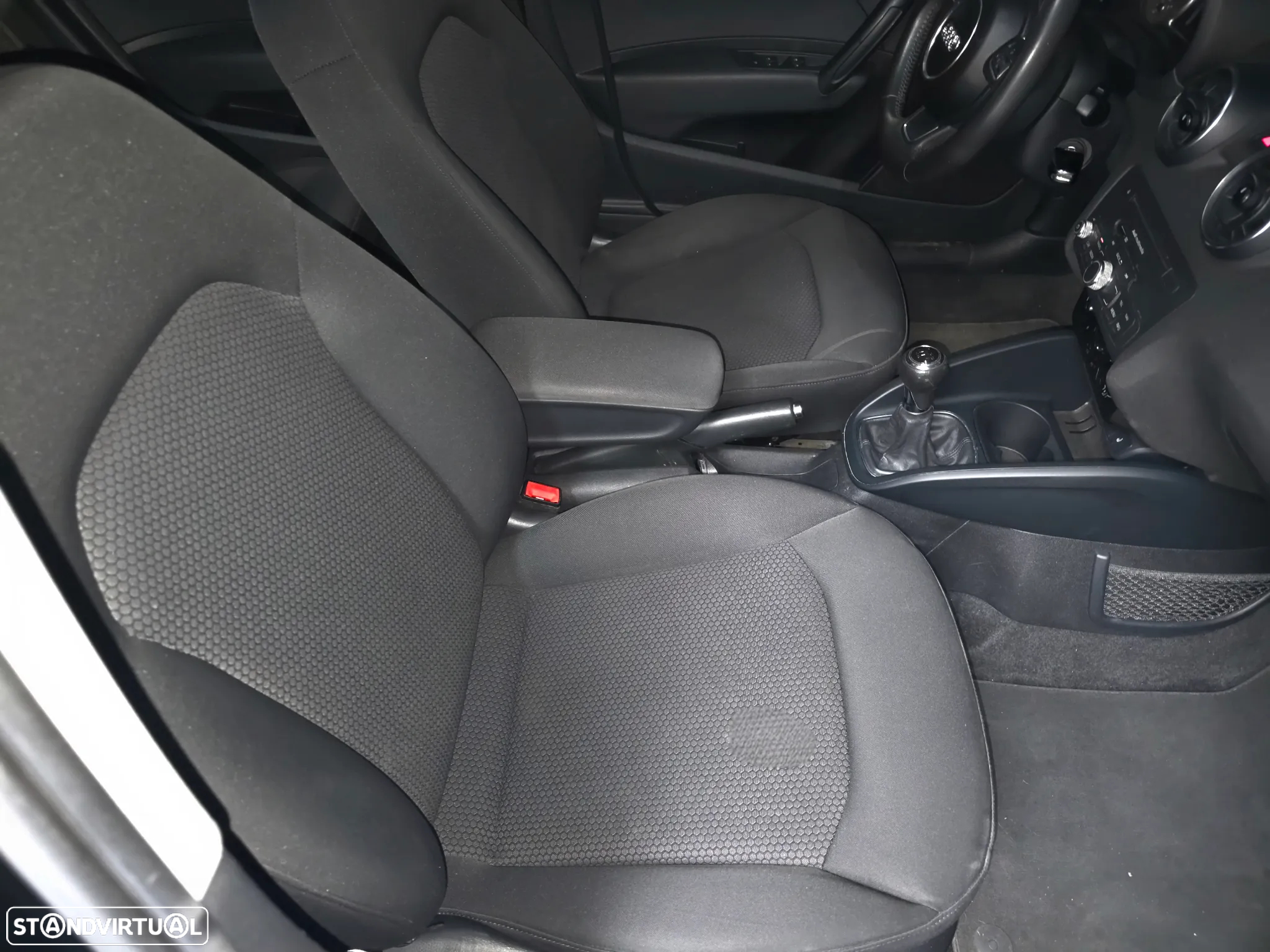 Audi A1 Sportback 1.2 TFSI Attraction - 39