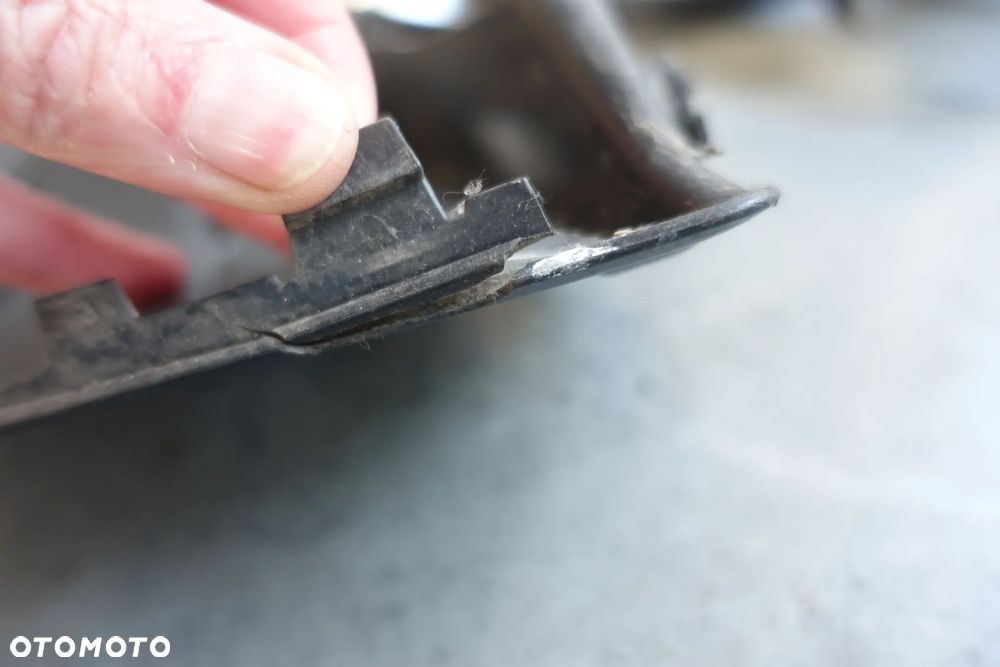 KRATKA ZDERZAKA LEWA PRAWA AUDI Q5 II 16r.-  Sline  80A - 10