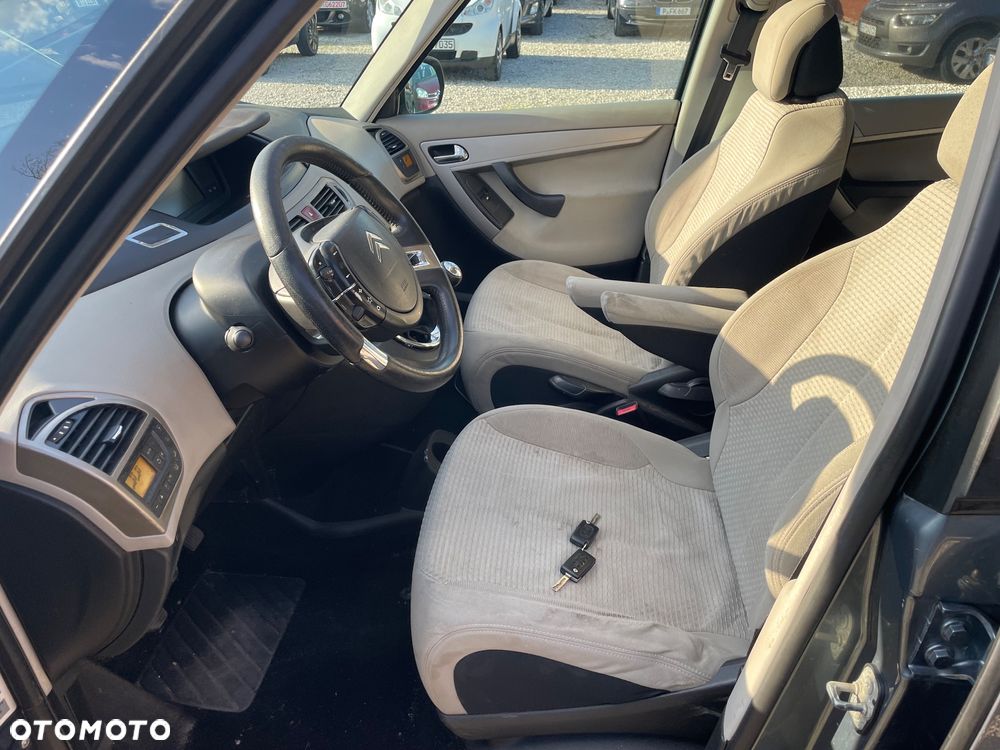 Citroën C4 Picasso - 16