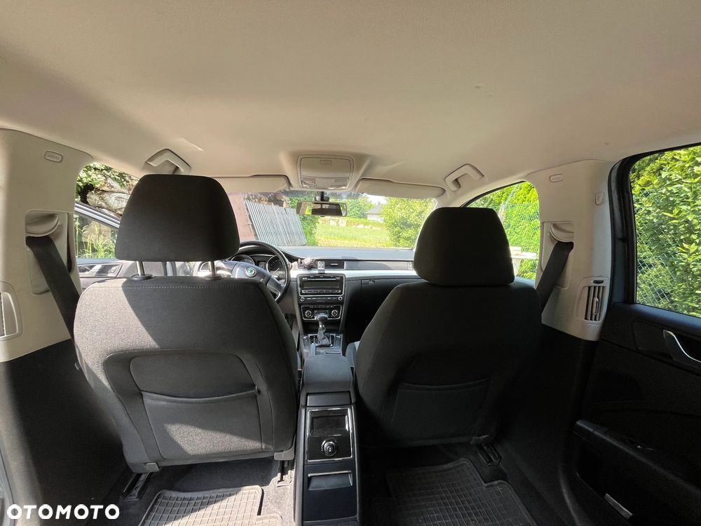 Skoda Superb 1.8 TSI Ambition DSG - 16