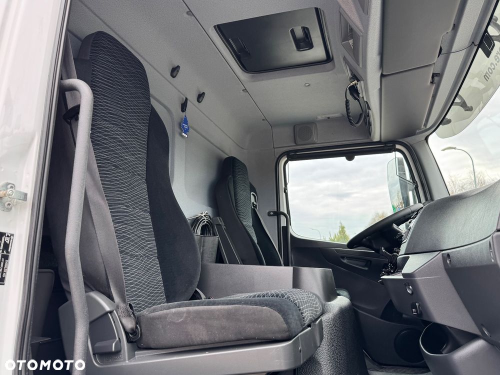 Mercedes-Benz ATEGO 1221 CHŁODNIA 7.3m + WINDA - 33