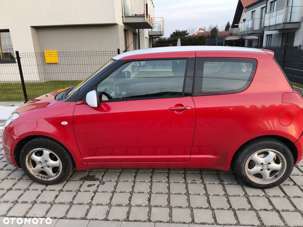 Suzuki Swift 1.3 Club - 2