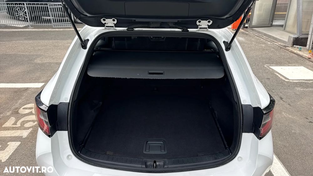 Toyota Corolla 1.8 HSD Eco - 10