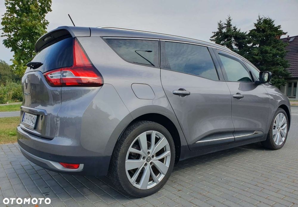 Renault Grand Scenic - 19