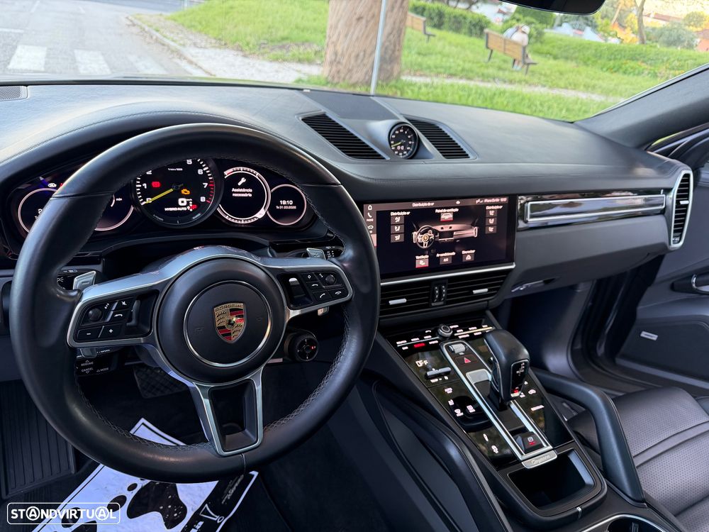 Porsche Cayenne Coupé - 8