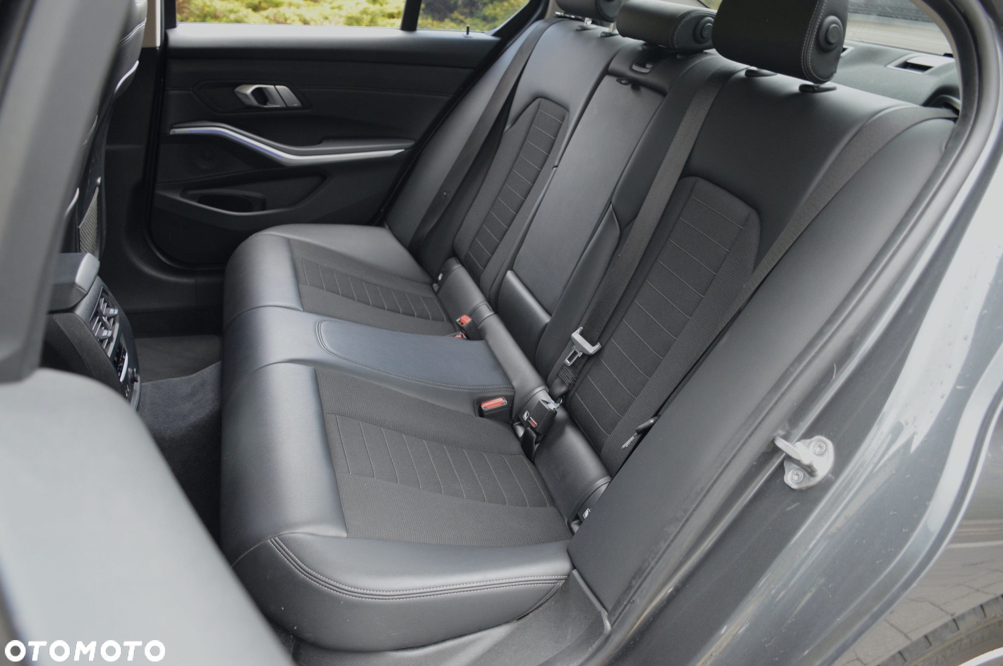 BMW Seria 3 320d Sport Line Shadow - 24