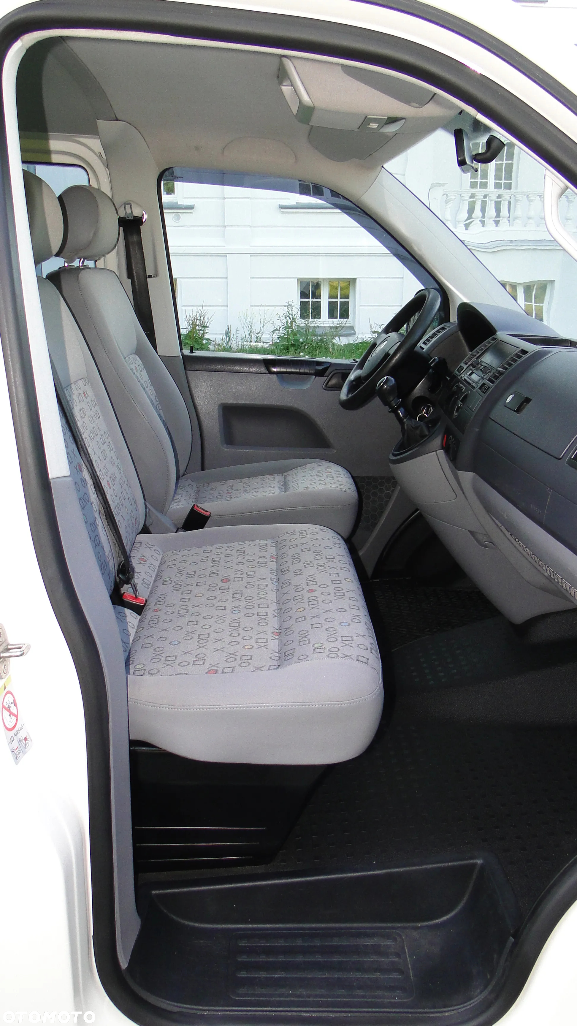 Volkswagen Transporter Caravelle Kurz Comfortline - 8