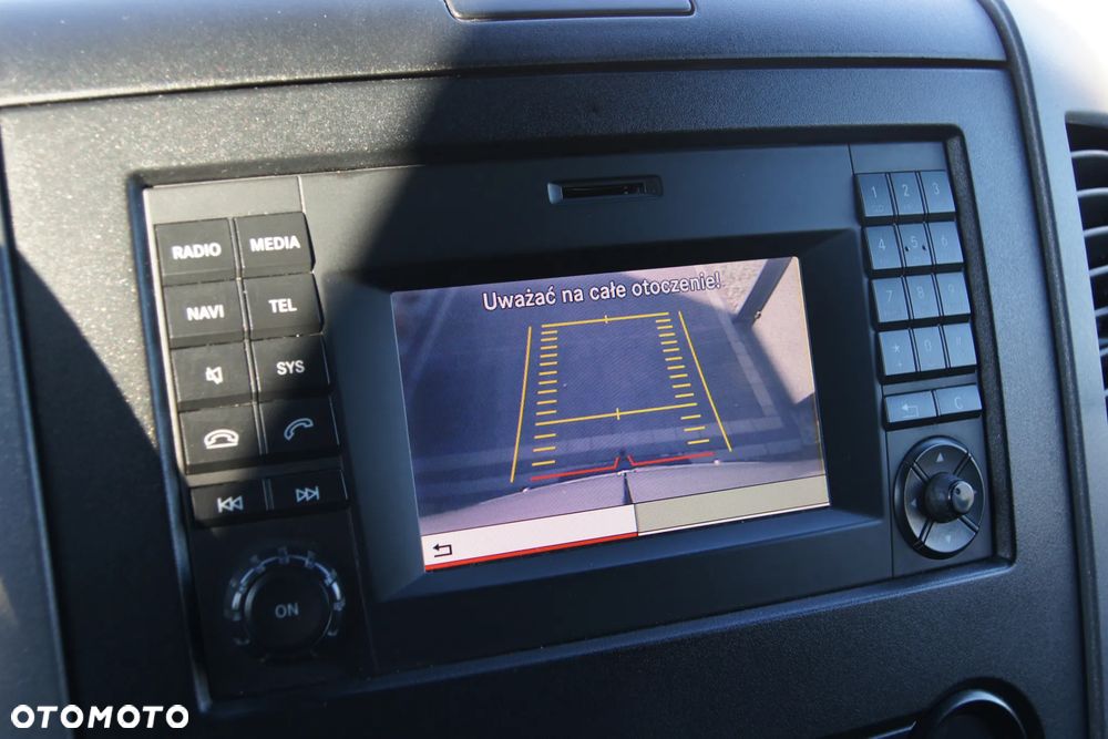 Mercedes-Benz SPRINTER - 15