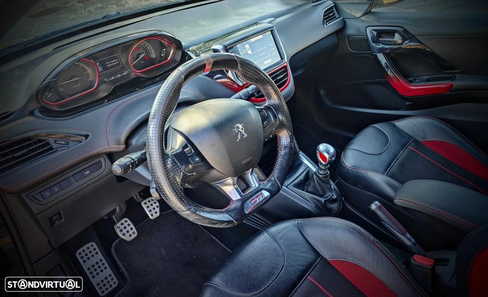 Peugeot 208 1.6 THP GTi - 14