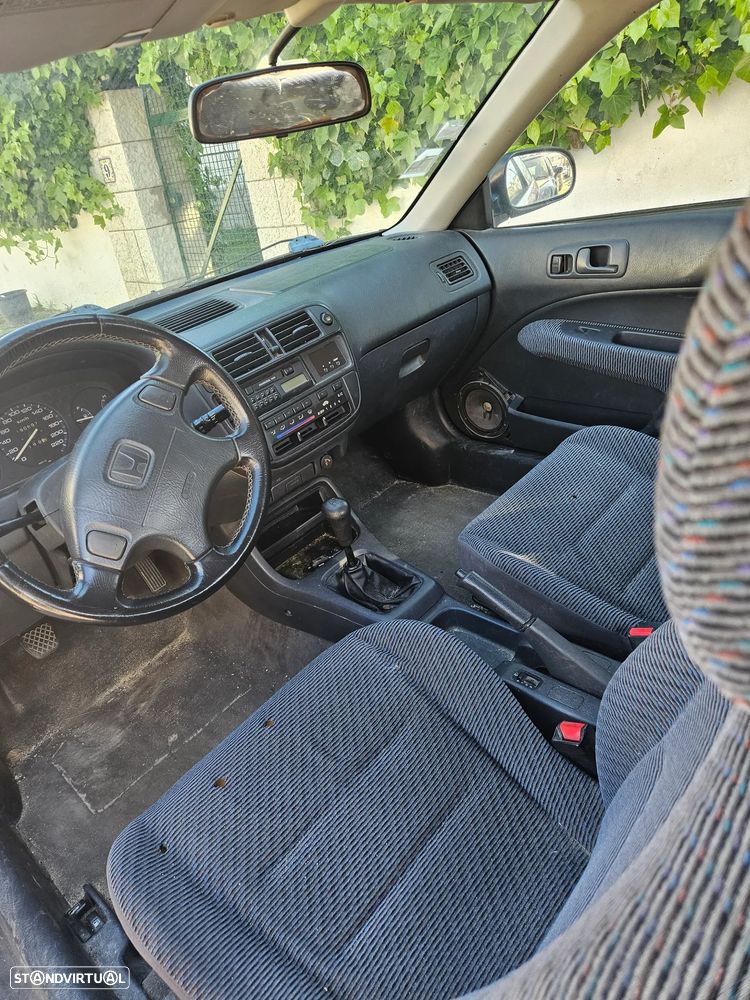 Honda Civic 1.4i S - 3
