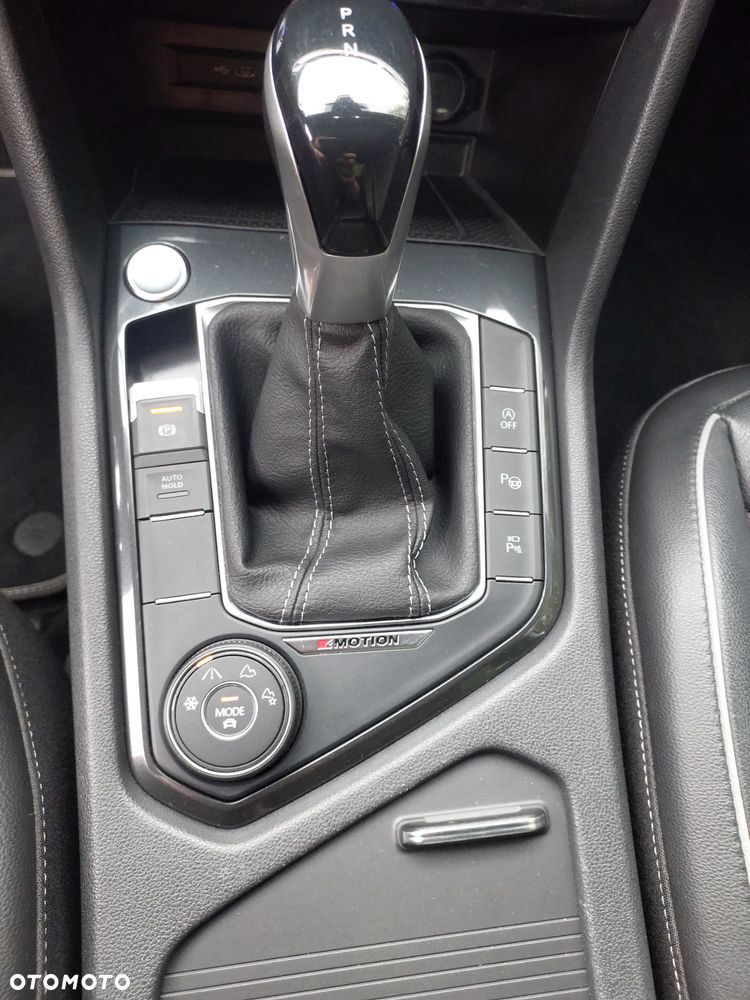 Volkswagen Tiguan 2.0 TDI SCR 4MotION DSG R-Line - 23
