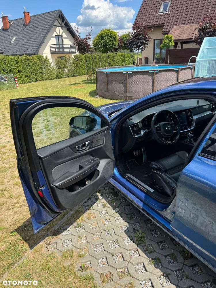 Volvo S60 T5 AWD R-Design - 10