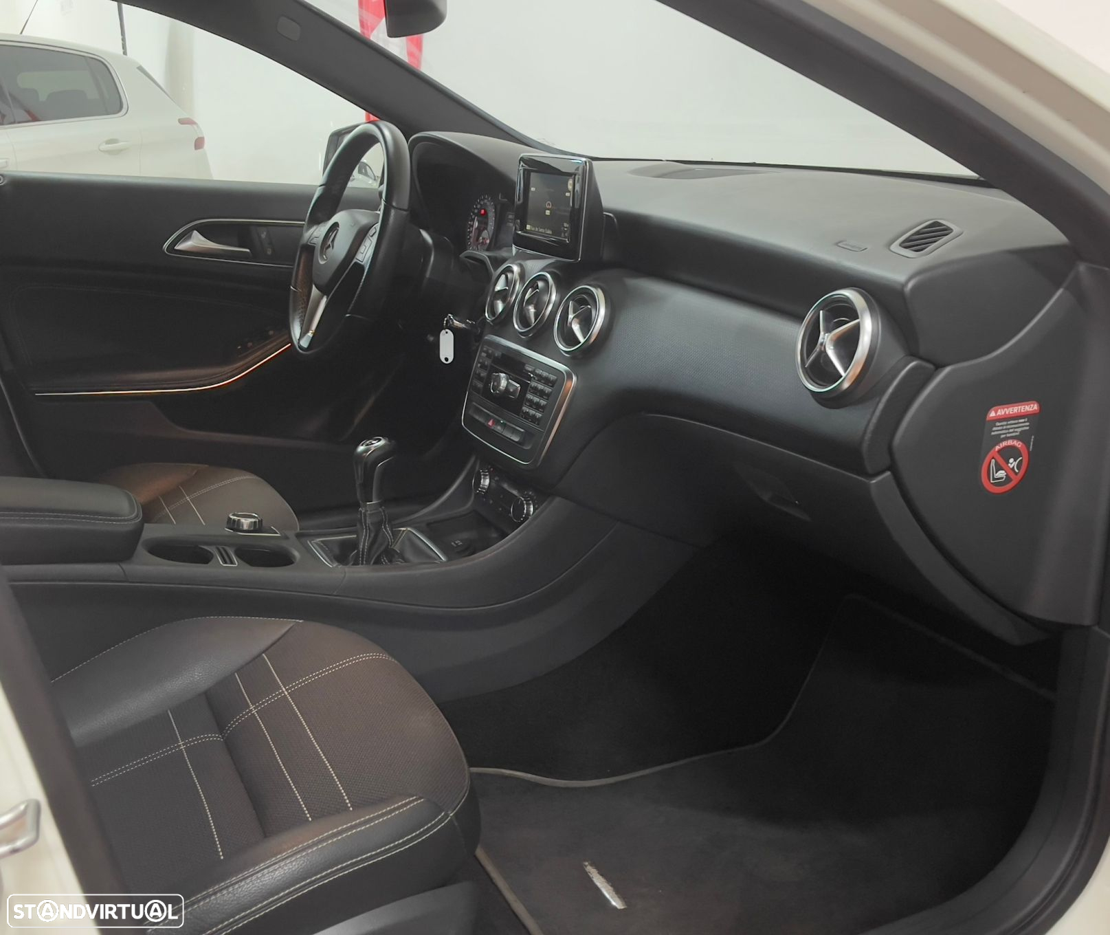 Mercedes-Benz A 180 CDI (BlueEFFICIENCY) Urban - 5