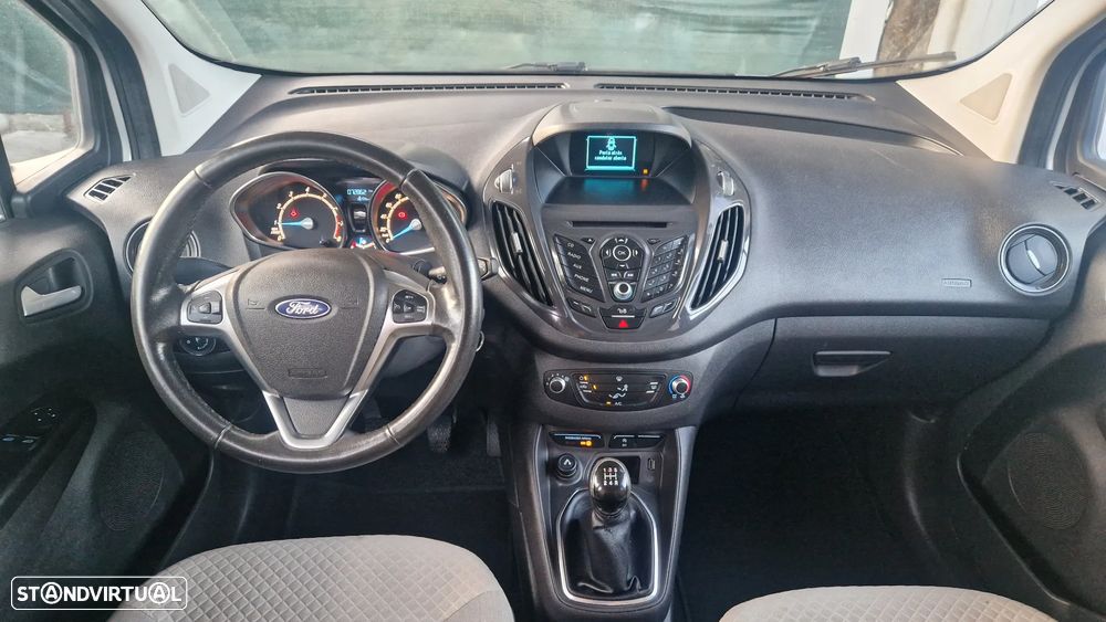 Ford Tourneo Courier 1.0 EcoBoost Titanium - 16