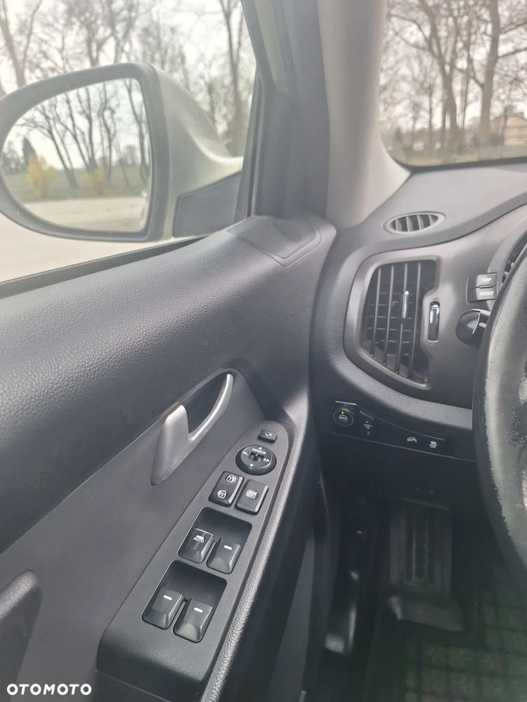 Kia Sportage - 11