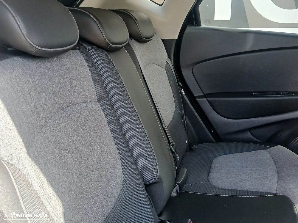 Renault Captur 1.5 dCi Exclusive XMOD - 22