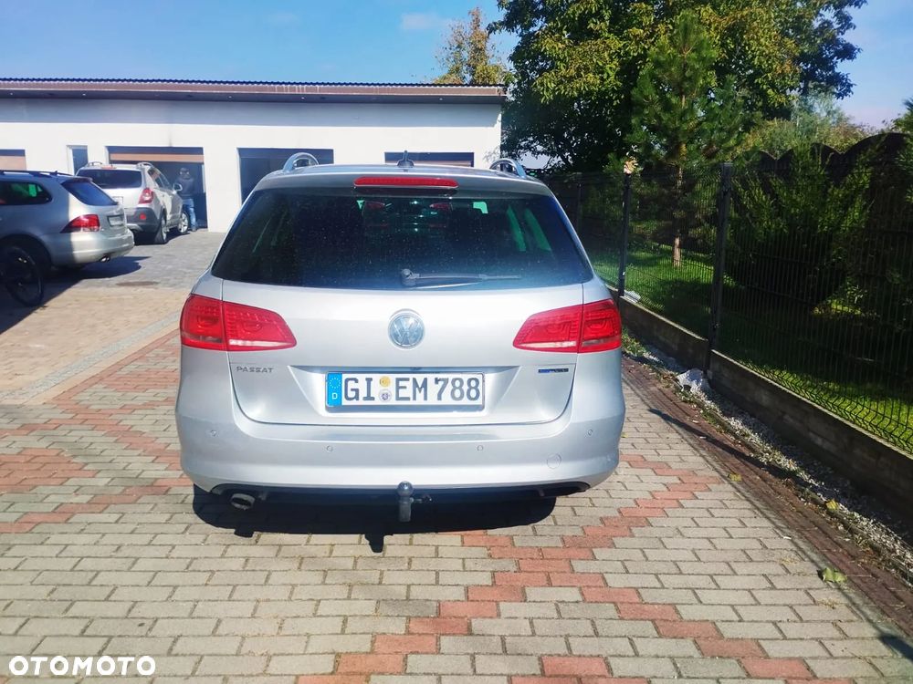 Volkswagen Passat 1.6 TDI Comfortline - 15