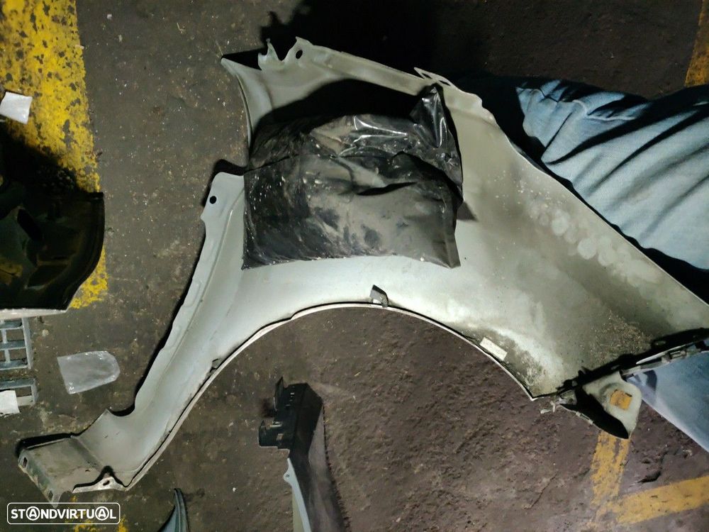 Guarda Lamas Frente Esquerdo Ford Fiesta Vi (Cb1, Ccn) - 5