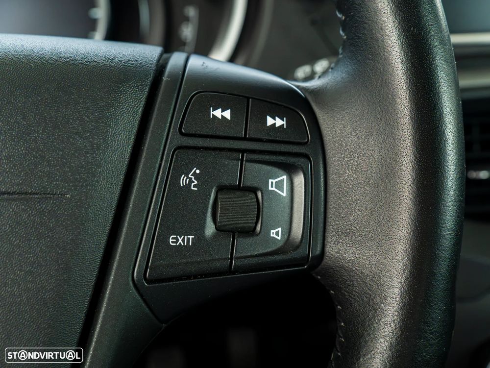 Volvo V40 2.0 D2 Momentum - 30