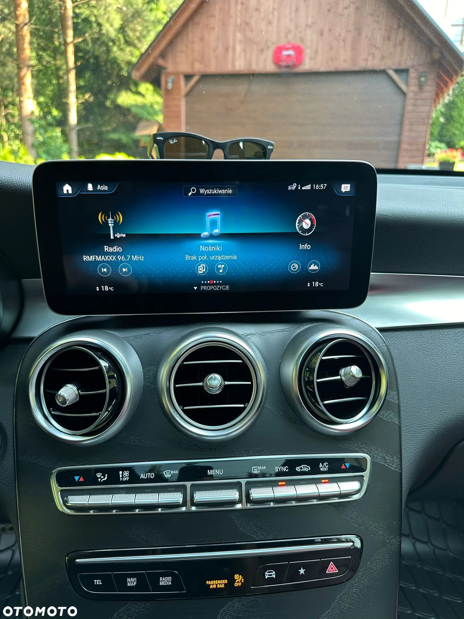 Mercedes-Benz GLC 300 4Matic 9G-TRONIC AMG Line - 10