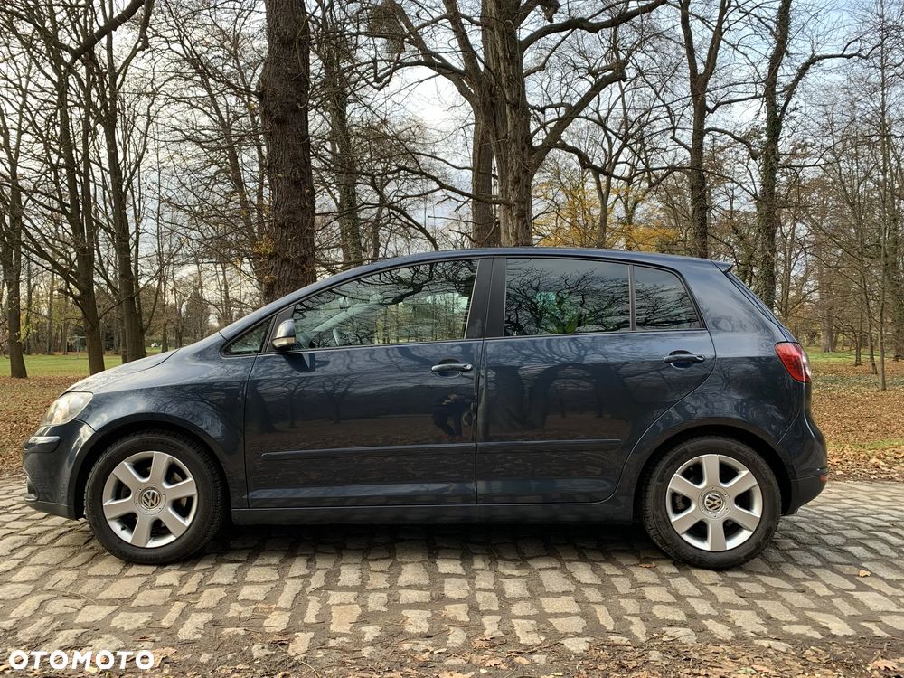 Volkswagen Golf Plus 1.9 TDI DSG Comfortline - 4