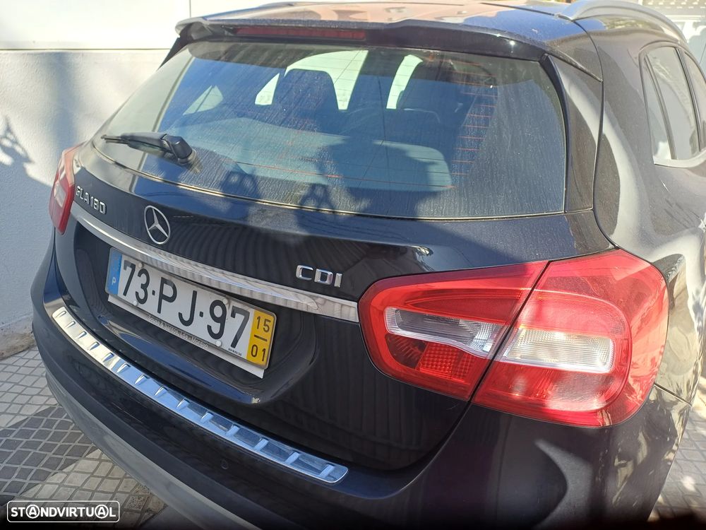 Mercedes-Benz GLA 180 CDI Urban - 17