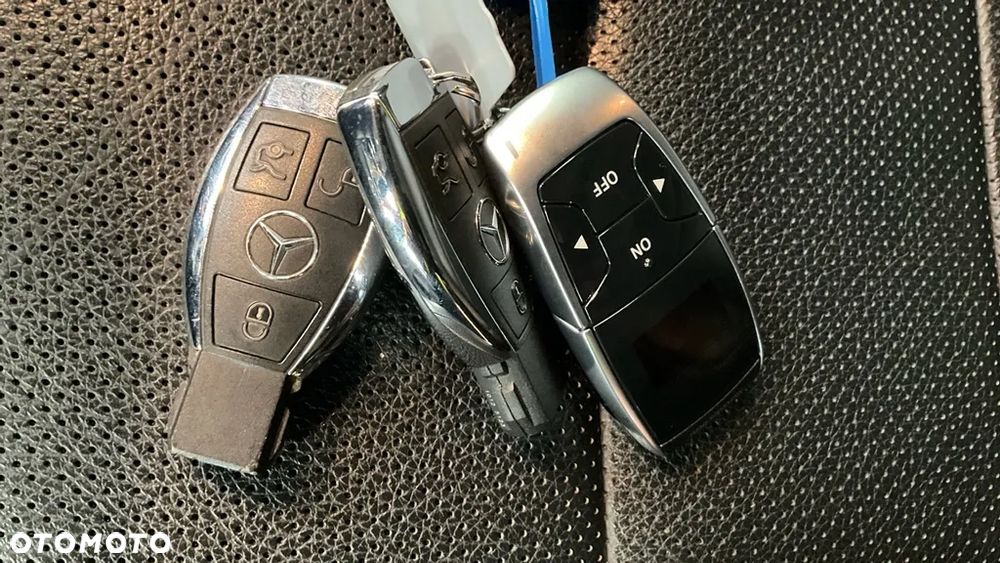 Mercedes-Benz GL 350 BlueTec 4-Matic - 21